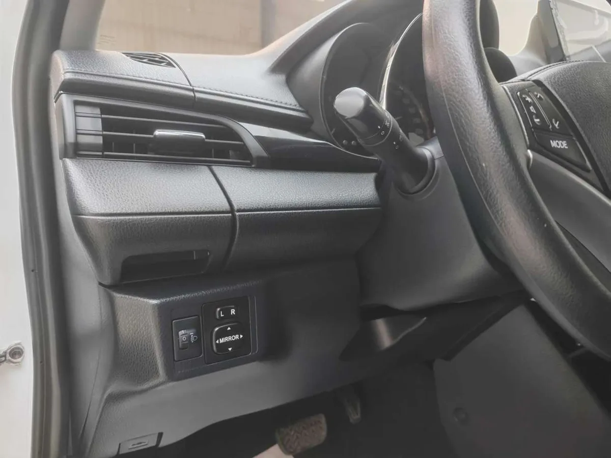 Toyota Yaris L 2022 года, снимок 22
