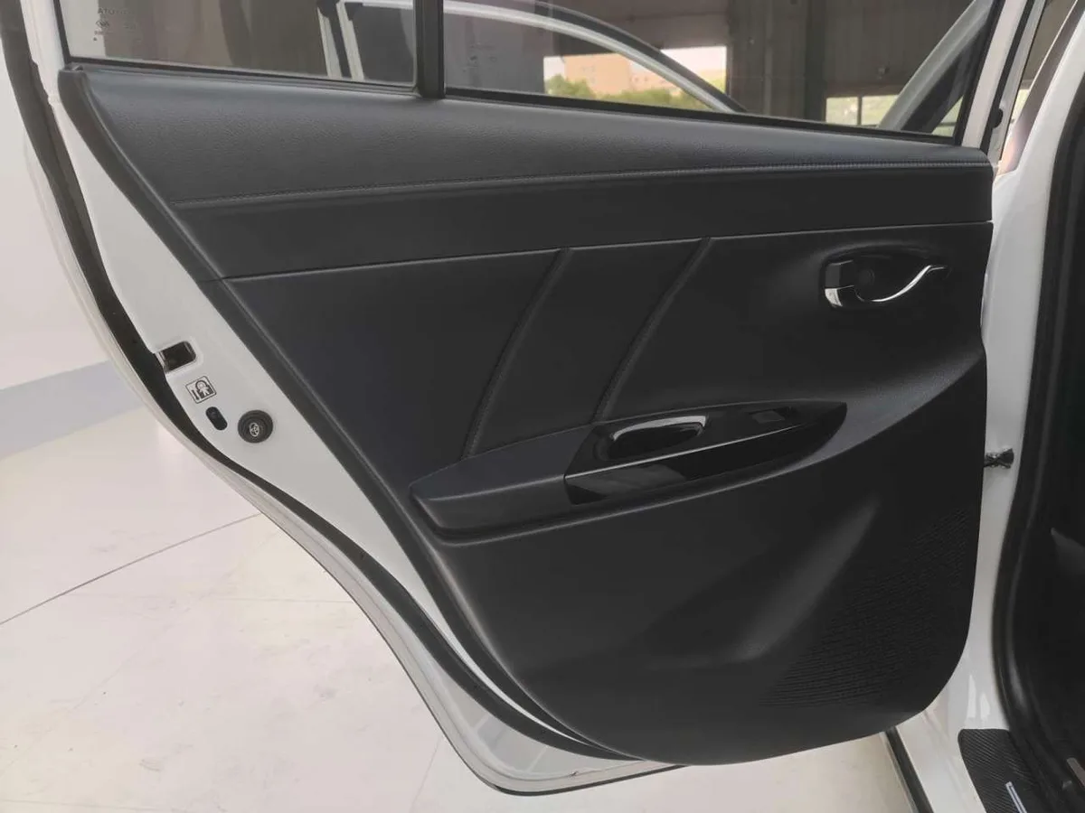 Toyota Yaris L 2022 года, снимок 25