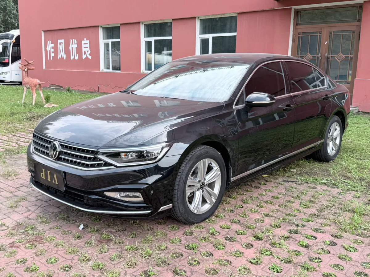 Volkswagen Magotan 2023 года