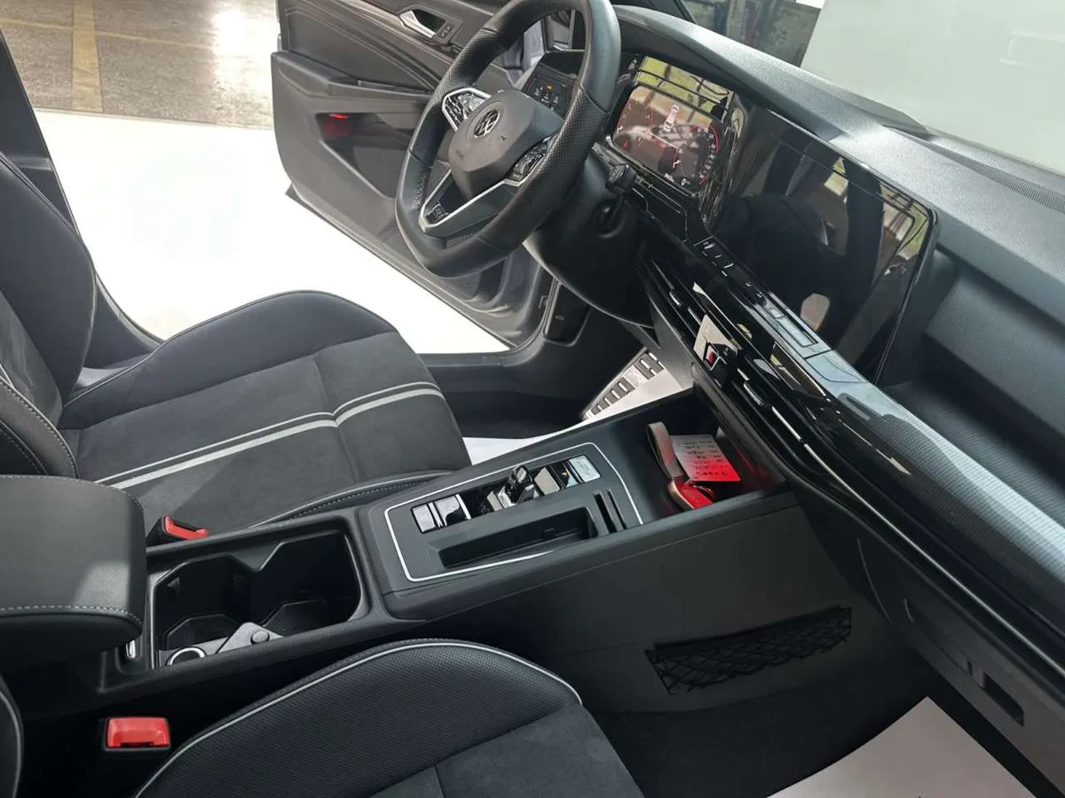 Volkswagen Golf 2022 года, снимок 10