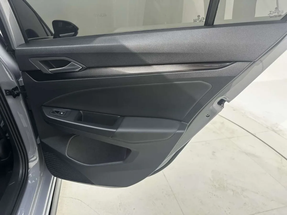 Volkswagen Golf 2022 года, снимок 22