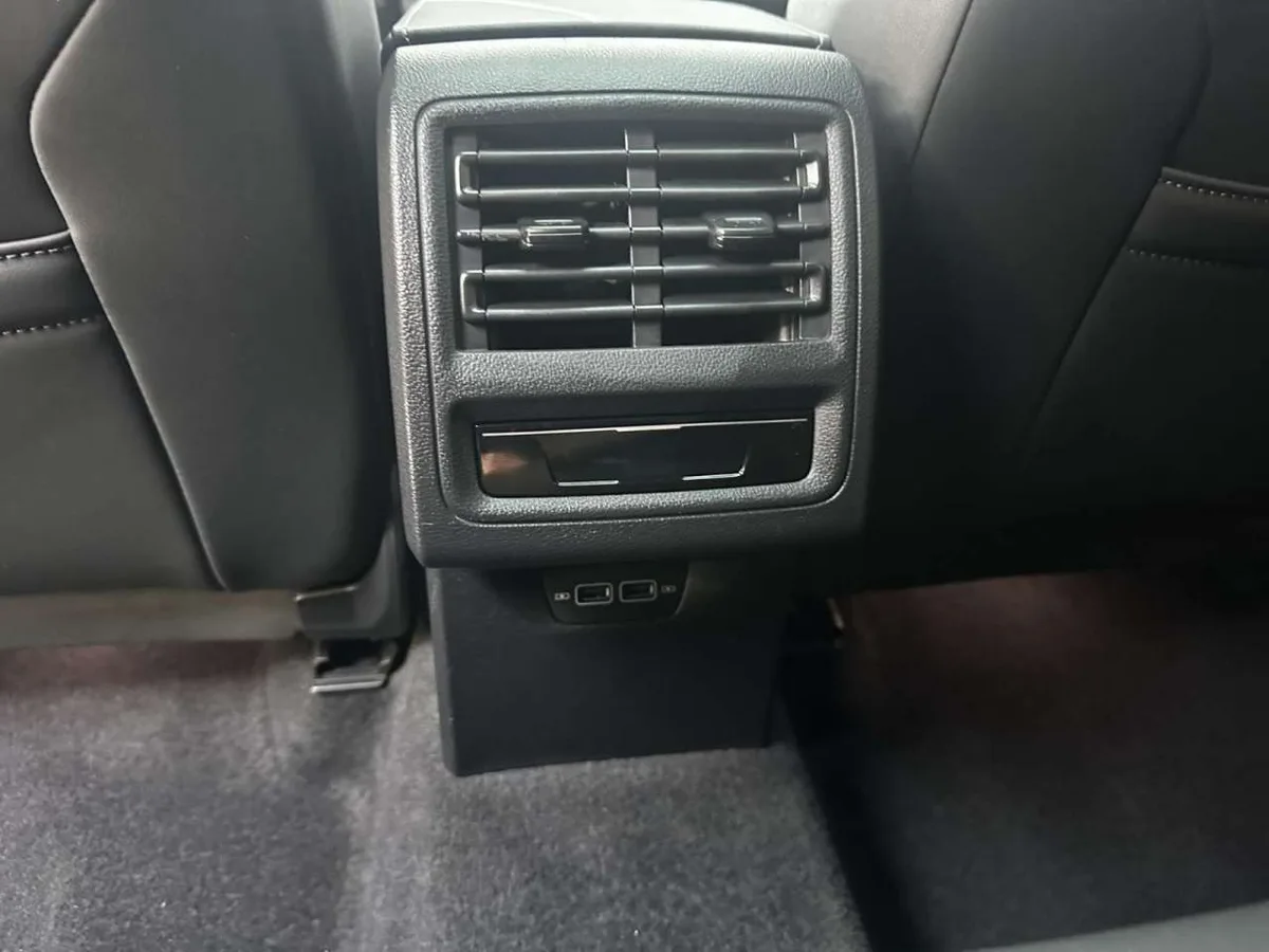 Volkswagen Golf 2022 года, снимок 28