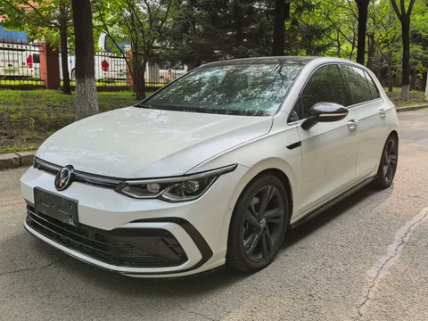 Volkswagen Golf 2022 года