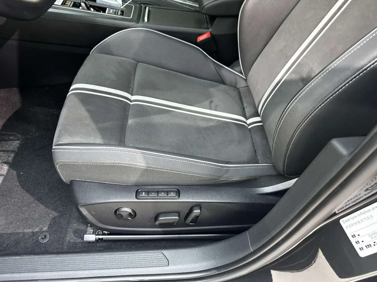 Volkswagen Golf 2022 года, снимок 10