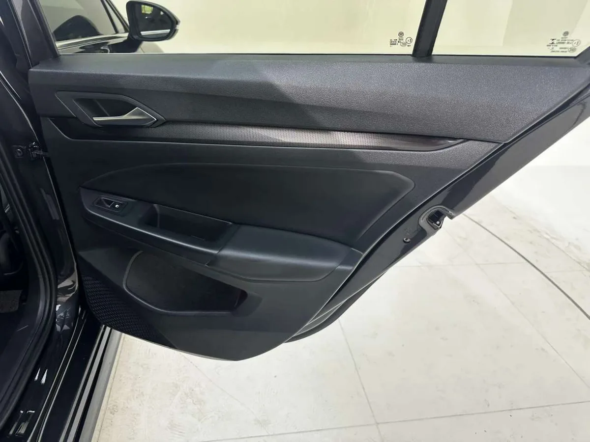 Volkswagen Golf 2022 года, снимок 13