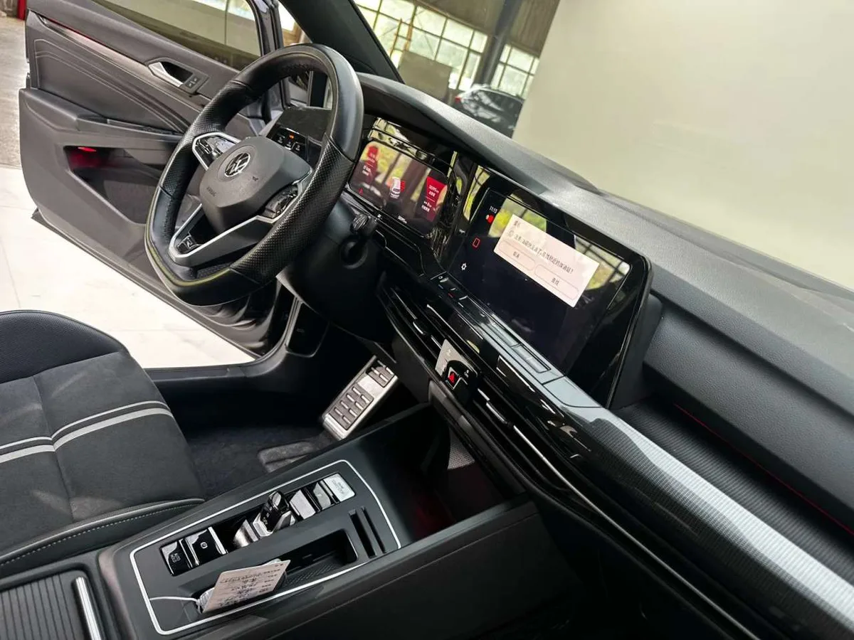 Volkswagen Golf 2022 года, снимок 14