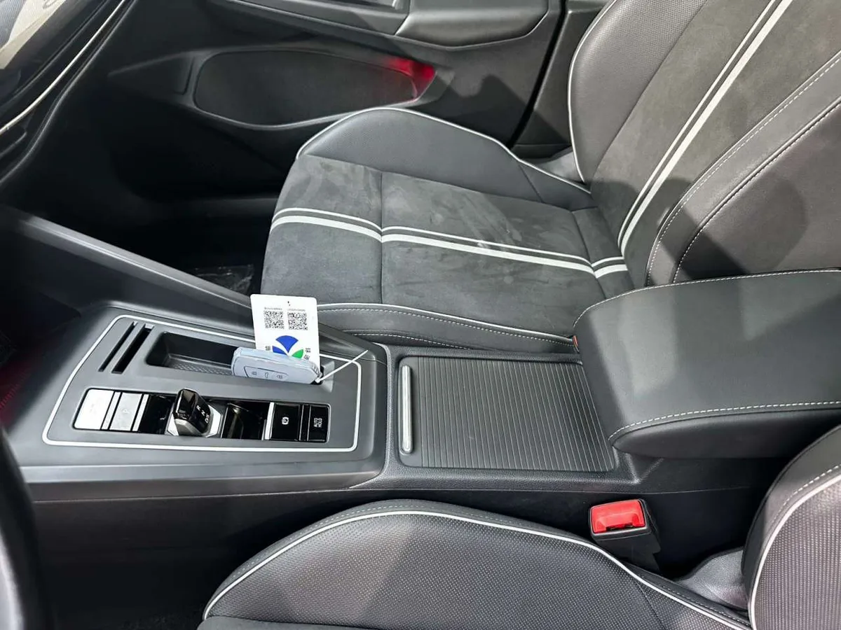 Volkswagen Golf 2022 года, снимок 29