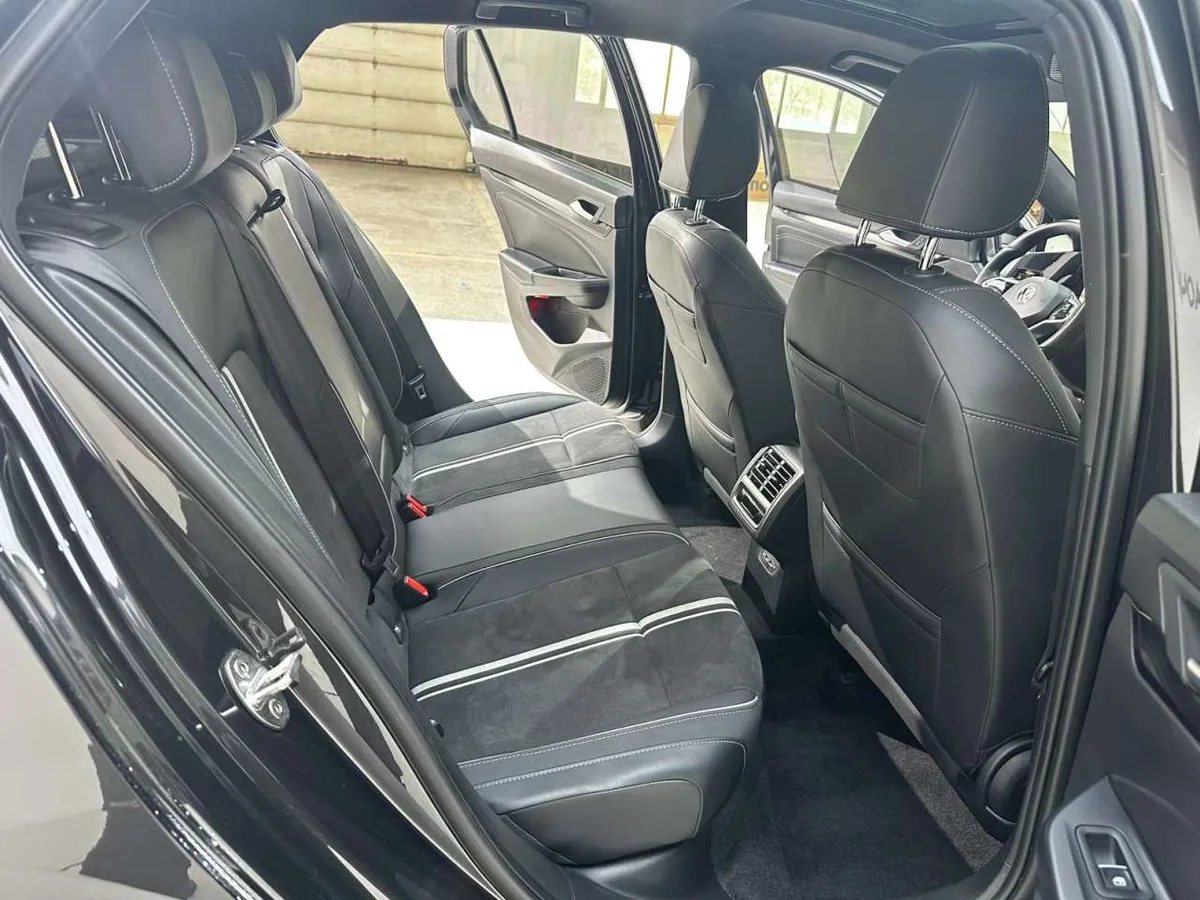 Volkswagen Golf 2022 года, снимок 31