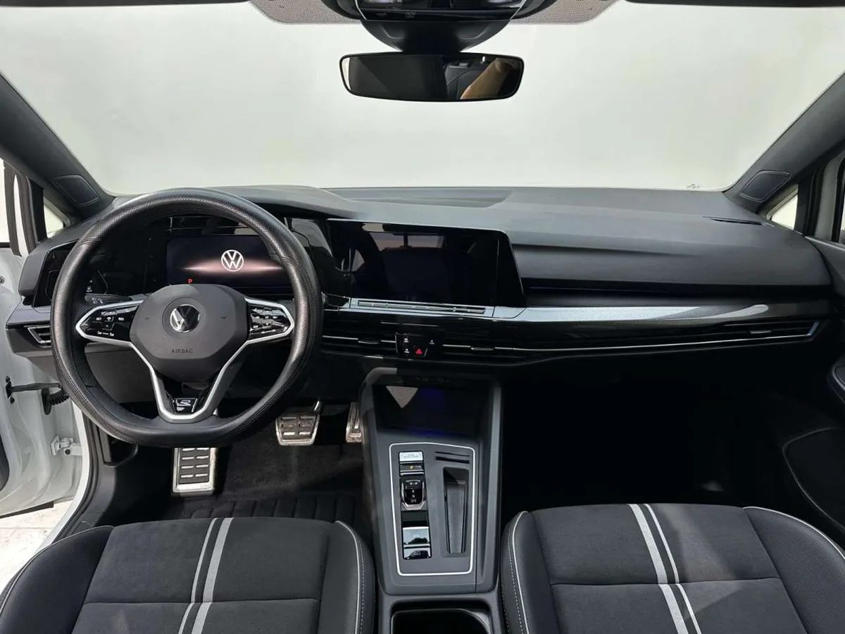 Volkswagen Golf 2022 года, снимок 10