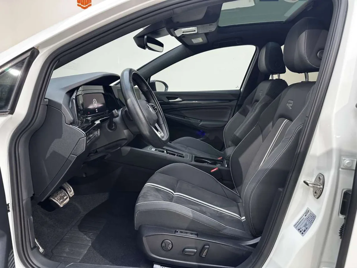 Volkswagen Golf 2022 года, снимок 12