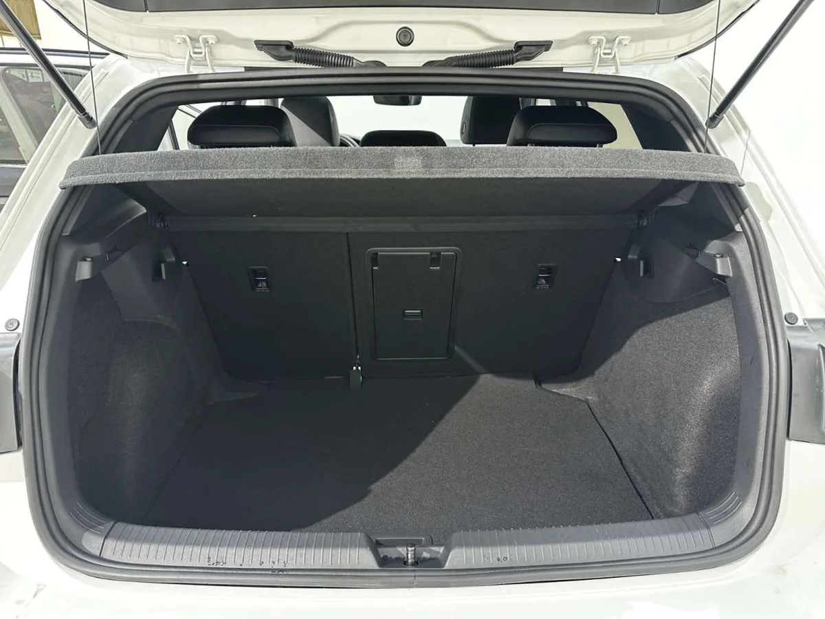 Volkswagen Golf 2022 года, снимок 22
