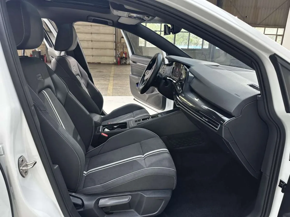 Volkswagen Golf 2022 года, снимок 29