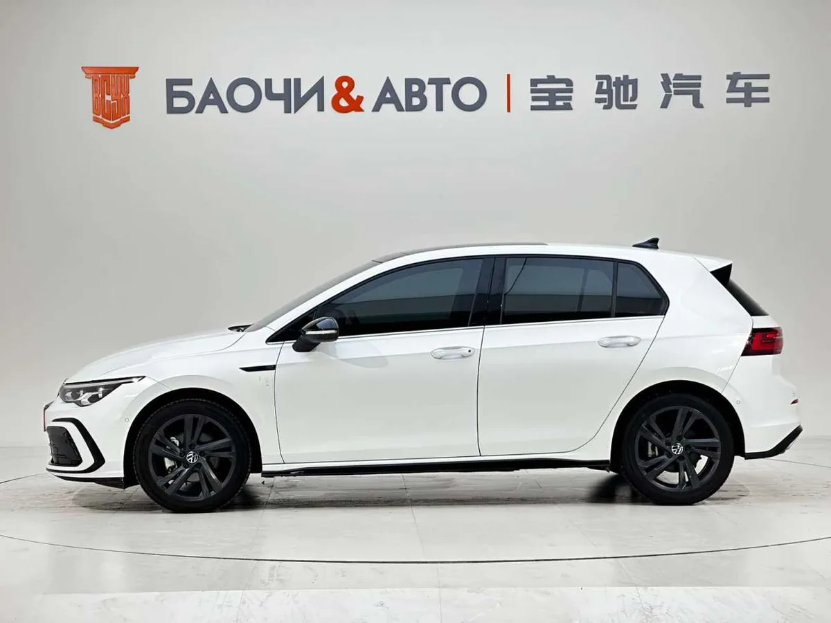 Volkswagen Golf 2022 года, снимок 3