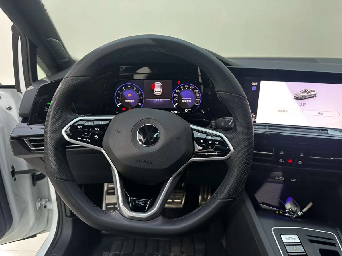 Volkswagen Golf 2022 года, снимок 9