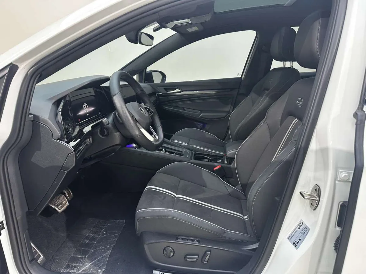 Volkswagen Golf 2022 года, снимок 17