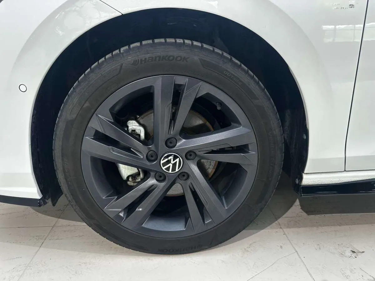 Volkswagen Golf 2022 года, снимок 18