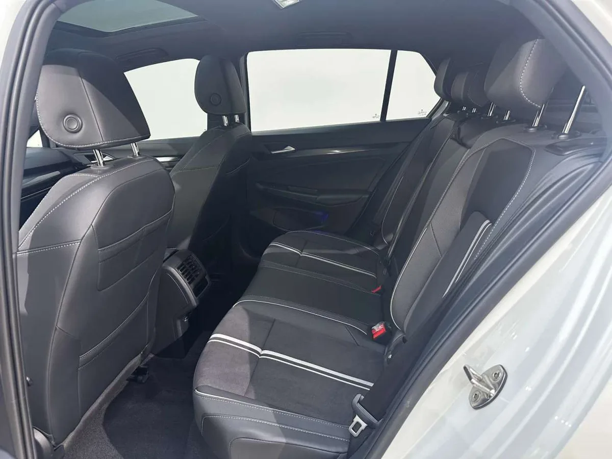 Volkswagen Golf 2022 года, снимок 21
