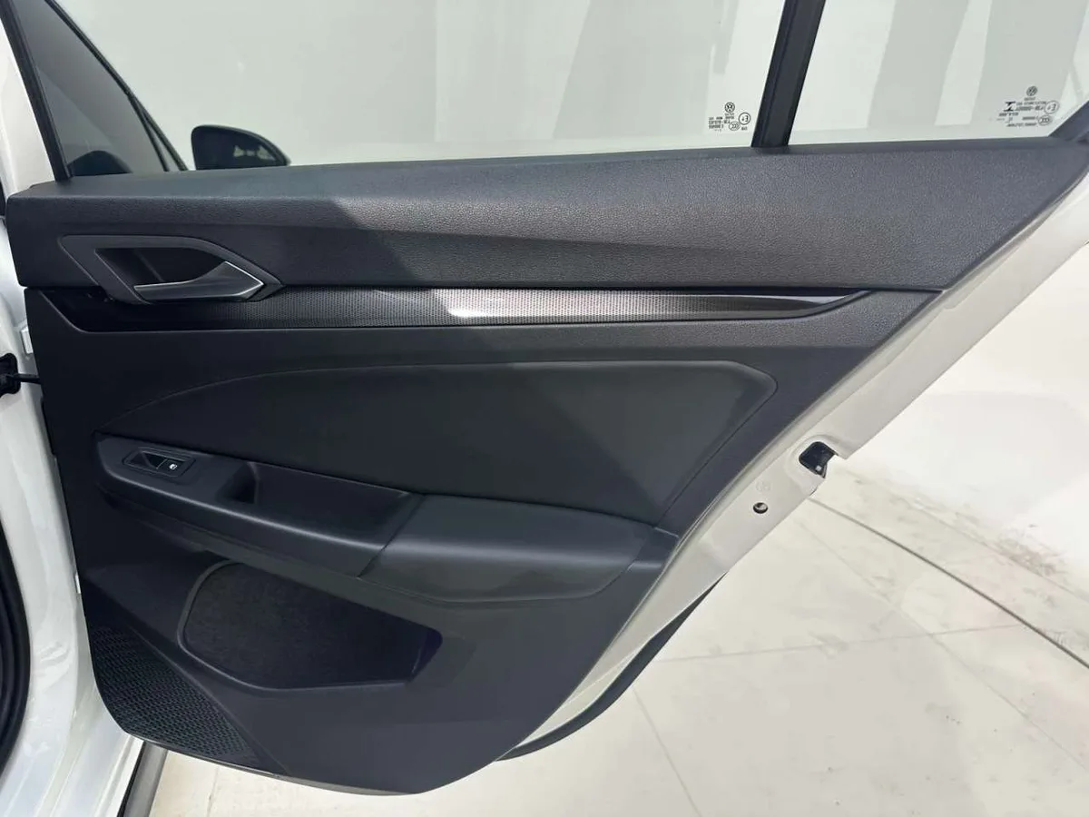Volkswagen Golf 2022 года, снимок 29