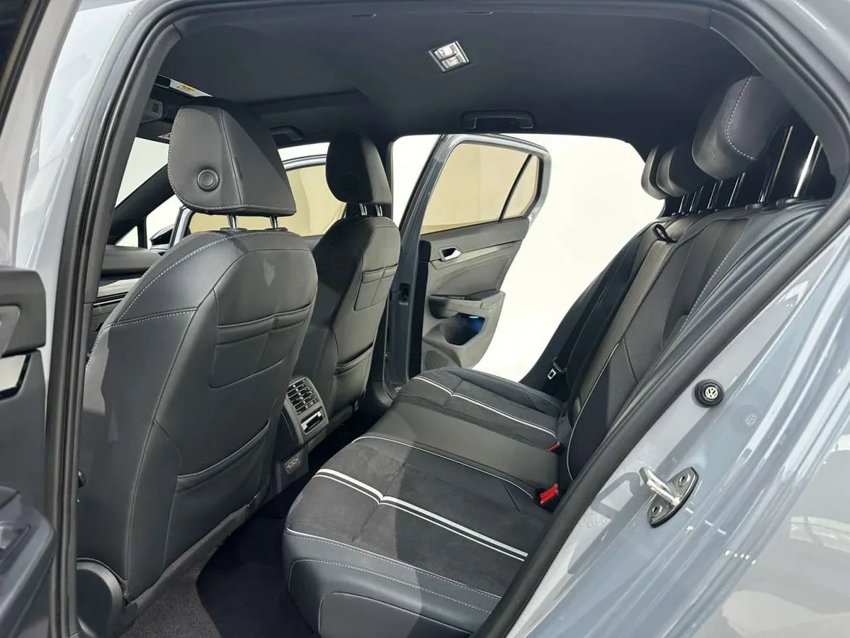 Volkswagen Golf 2022 года, снимок 19