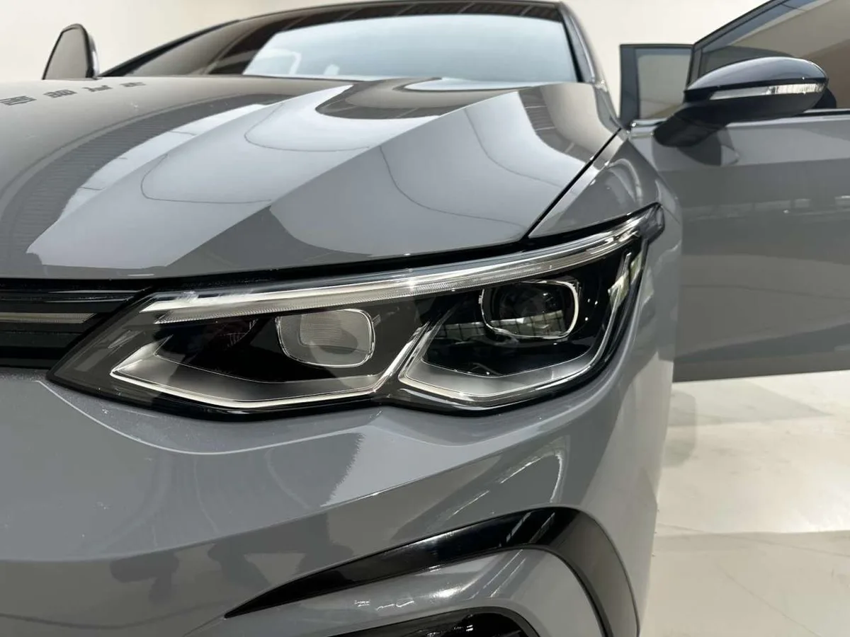 Volkswagen Golf 2022 года, снимок 24