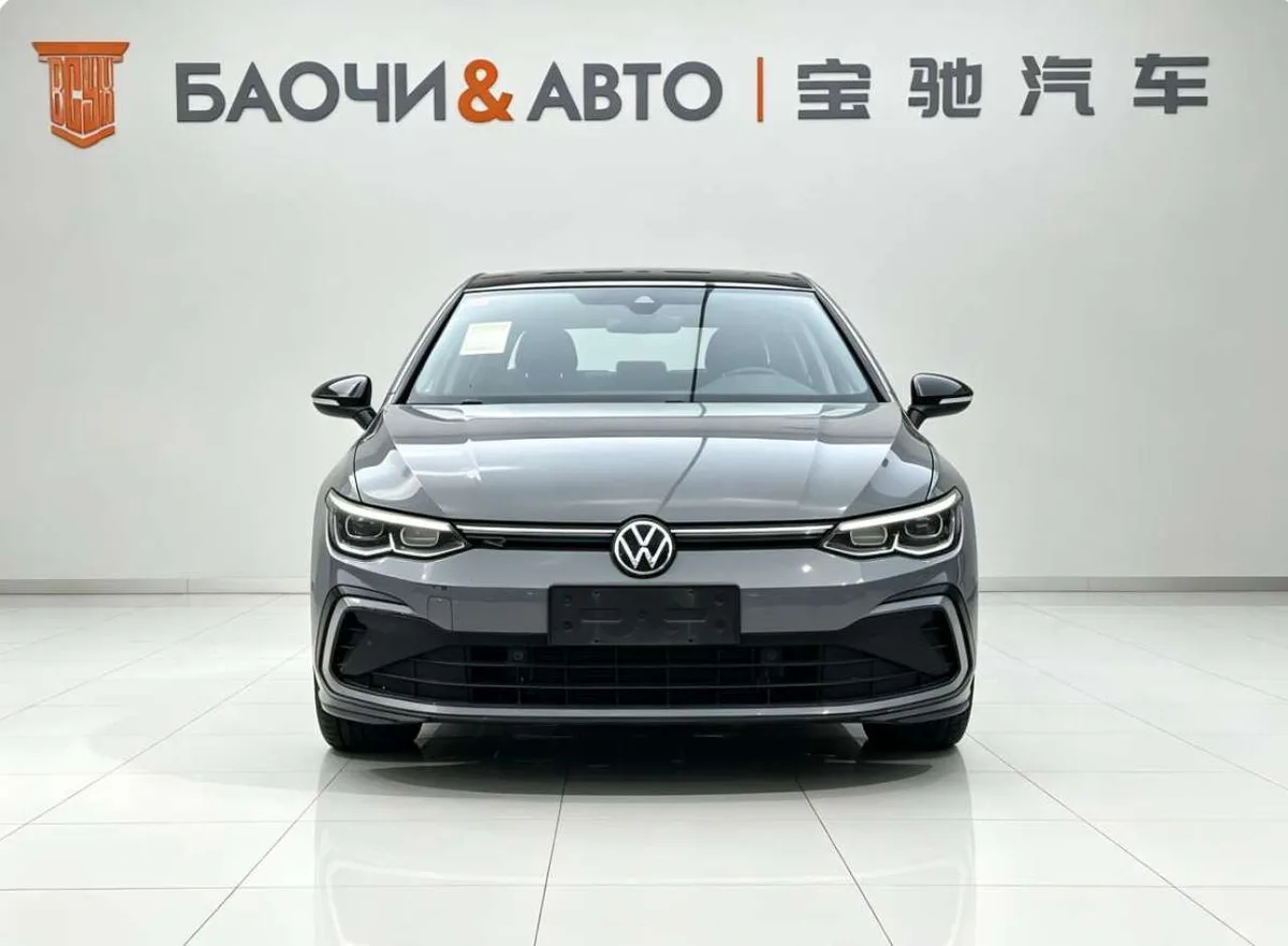 Volkswagen Golf 2023 года, снимок 2