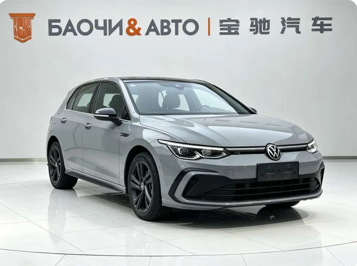 Volkswagen Golf 2023 года, снимок 4