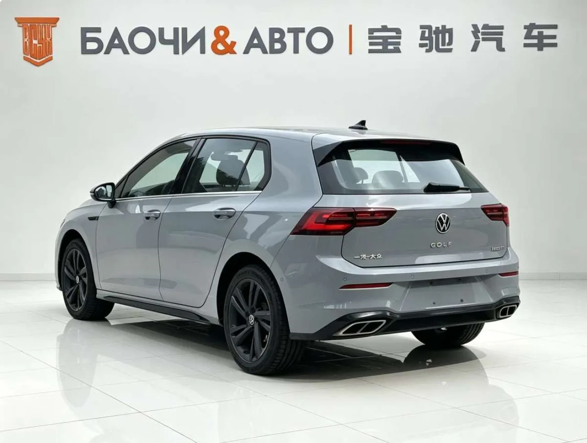 Volkswagen Golf 2023 года, снимок 6