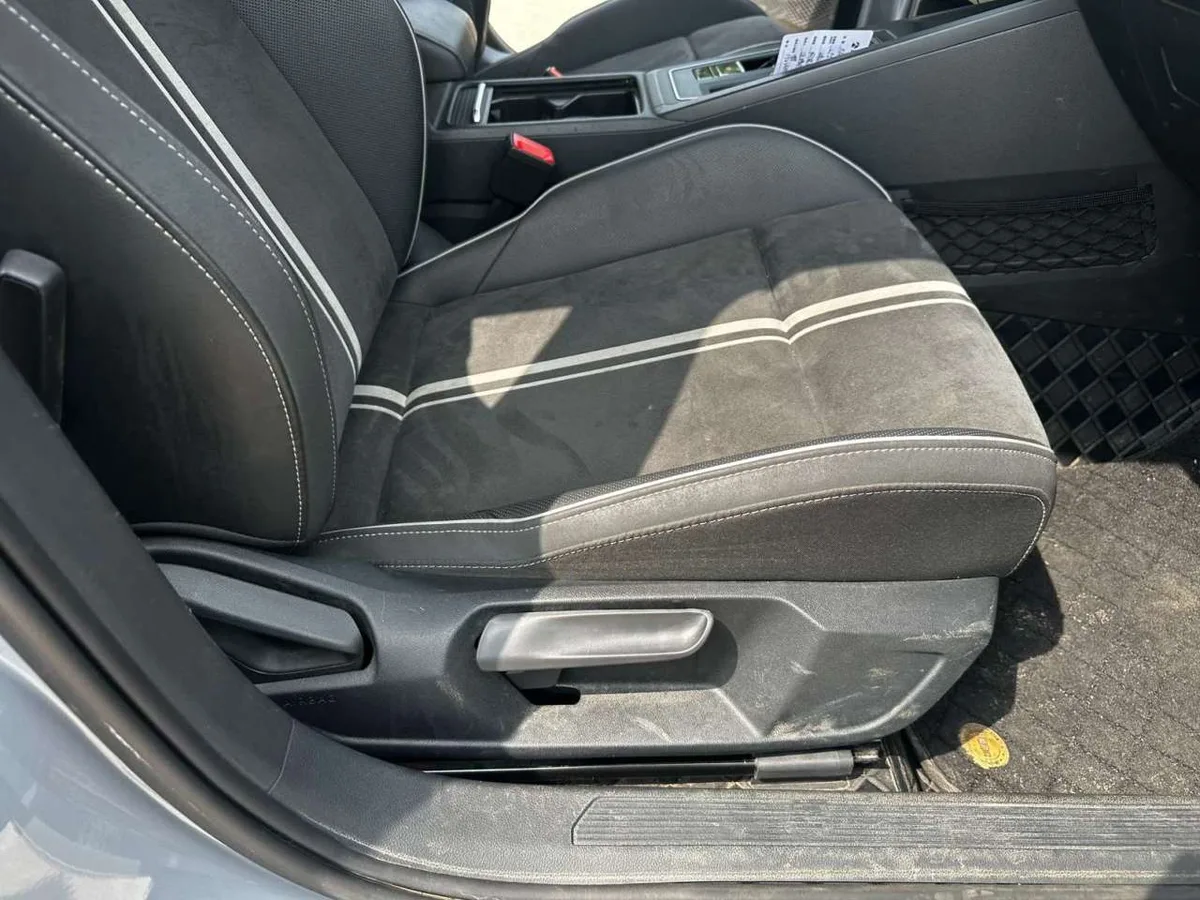 Volkswagen Golf 2023 года, снимок 27
