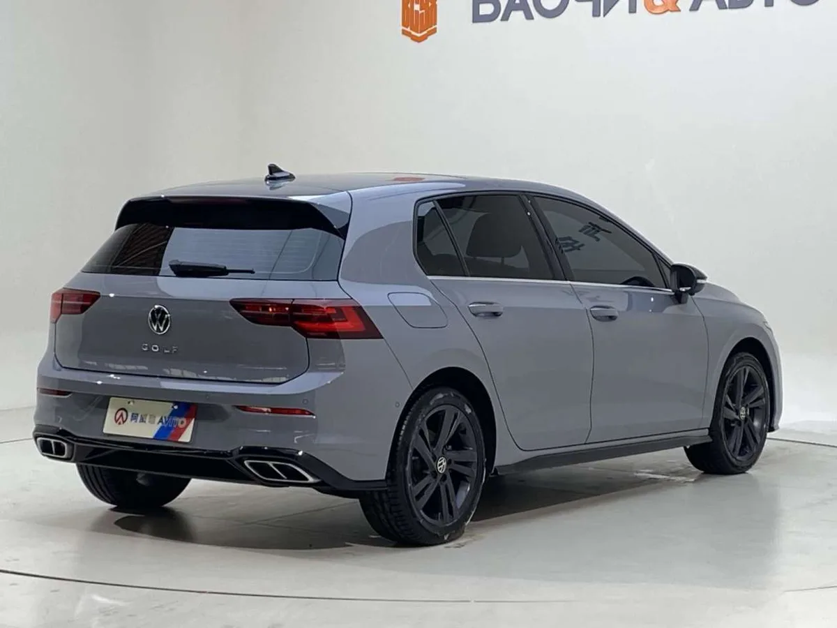 Volkswagen Golf 2023 года, снимок 6