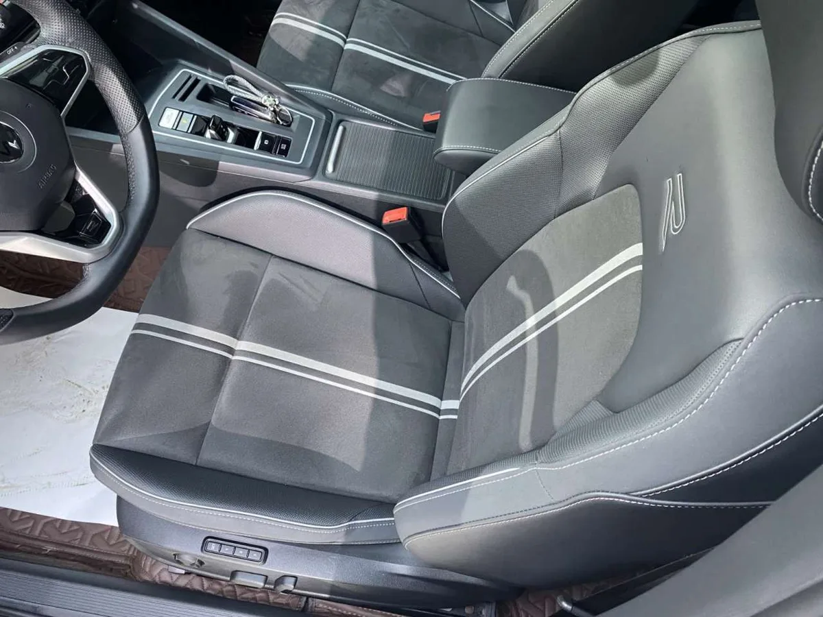 Volkswagen Golf 2023 года, снимок 26