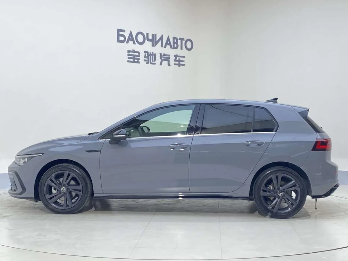 Volkswagen Golf 2023 года, снимок 5