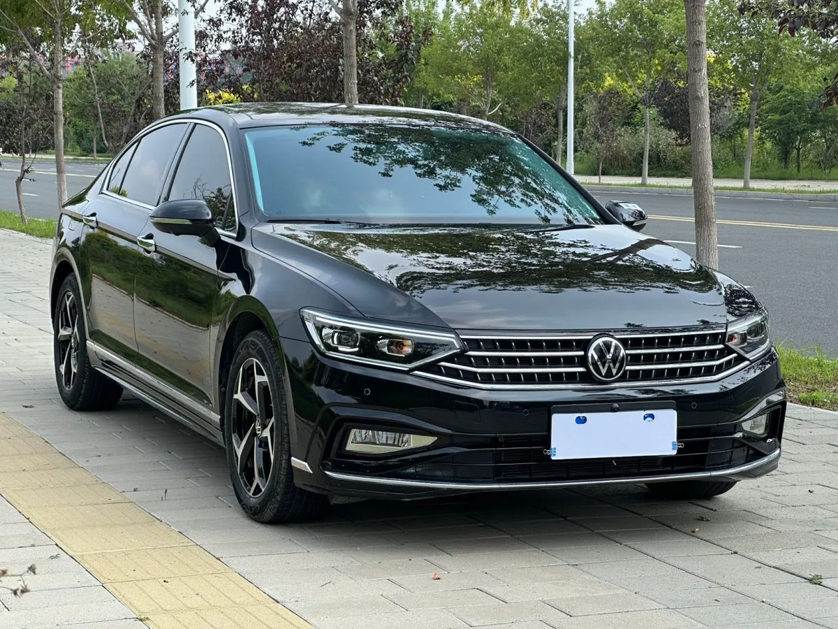 Volkswagen Magotan 2025 года, снимок 3