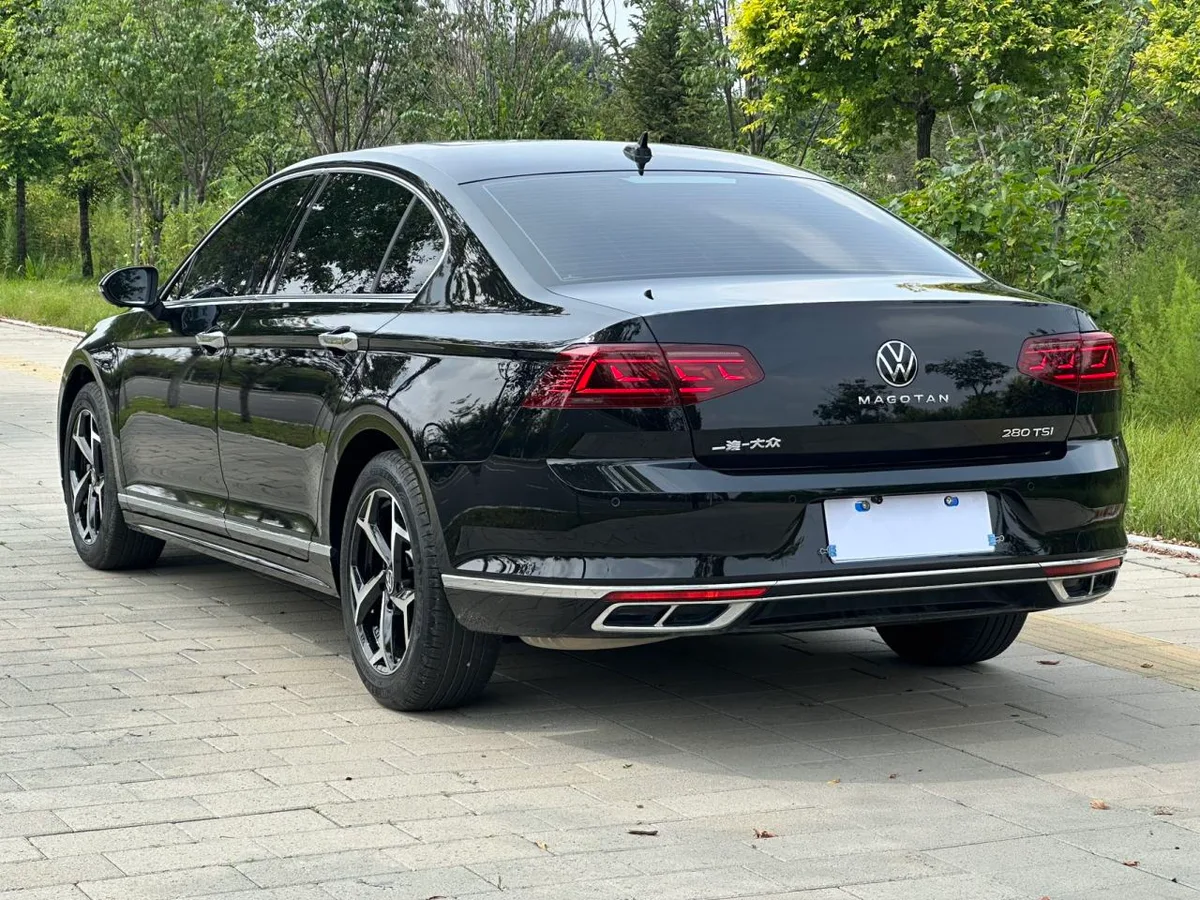 Volkswagen Magotan 2025 года, снимок 4