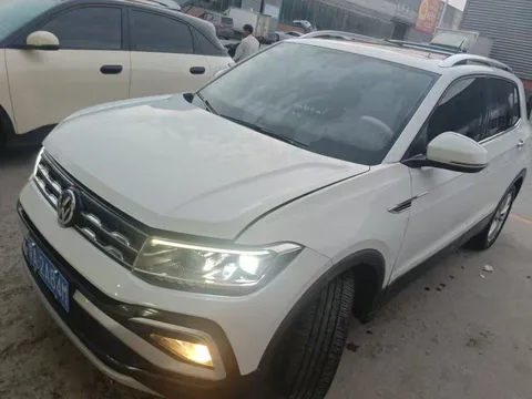 Volkswagen T-Cross 2020 года