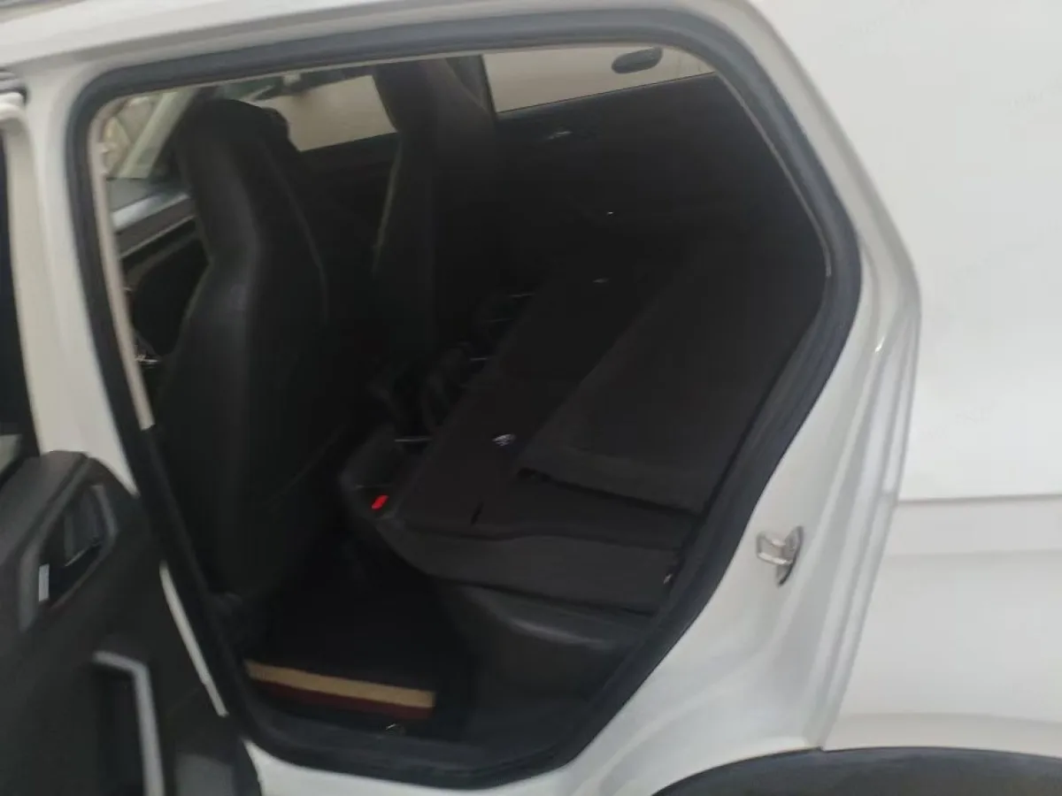 Volkswagen T-Cross 2020 года, снимок 6