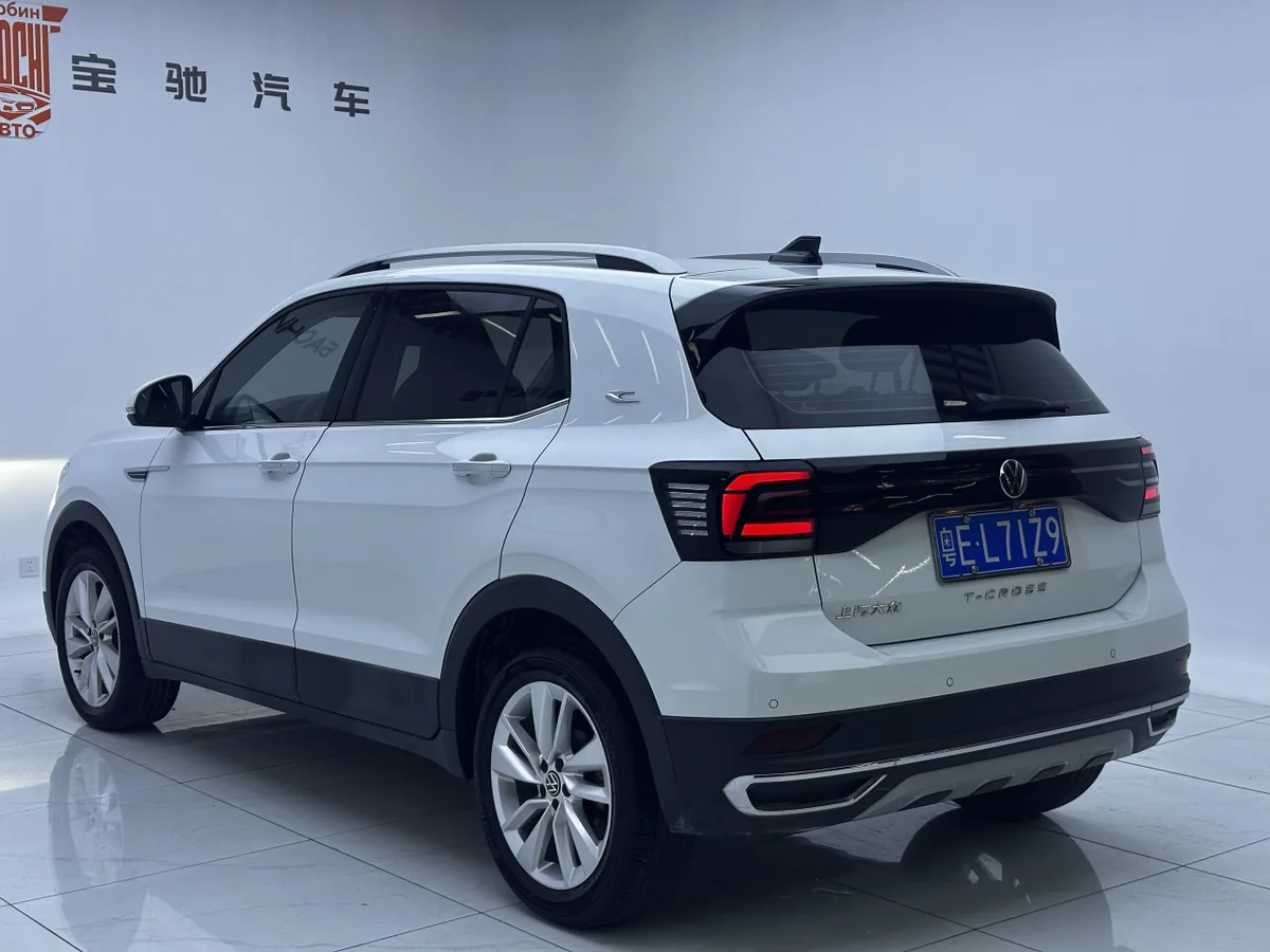 Volkswagen T-Cross 2023 года, снимок 3