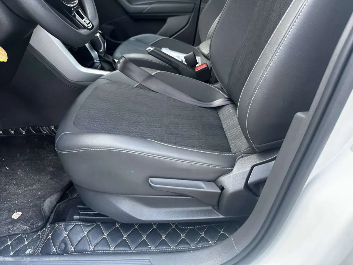 Volkswagen T-Cross 2023 года, снимок 8