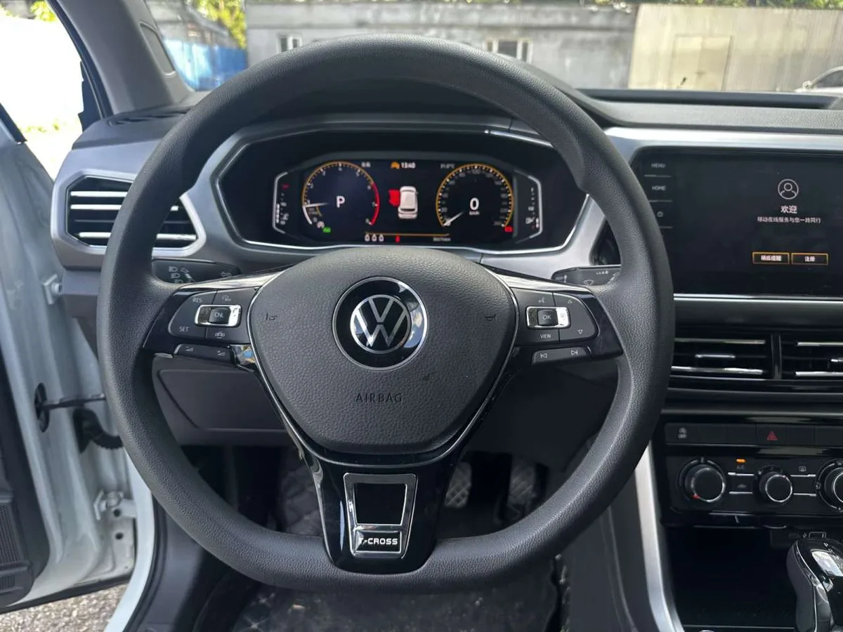 Volkswagen T-Cross 2023 года, снимок 14