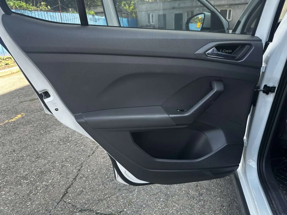 Volkswagen T-Cross 2023 года, снимок 18