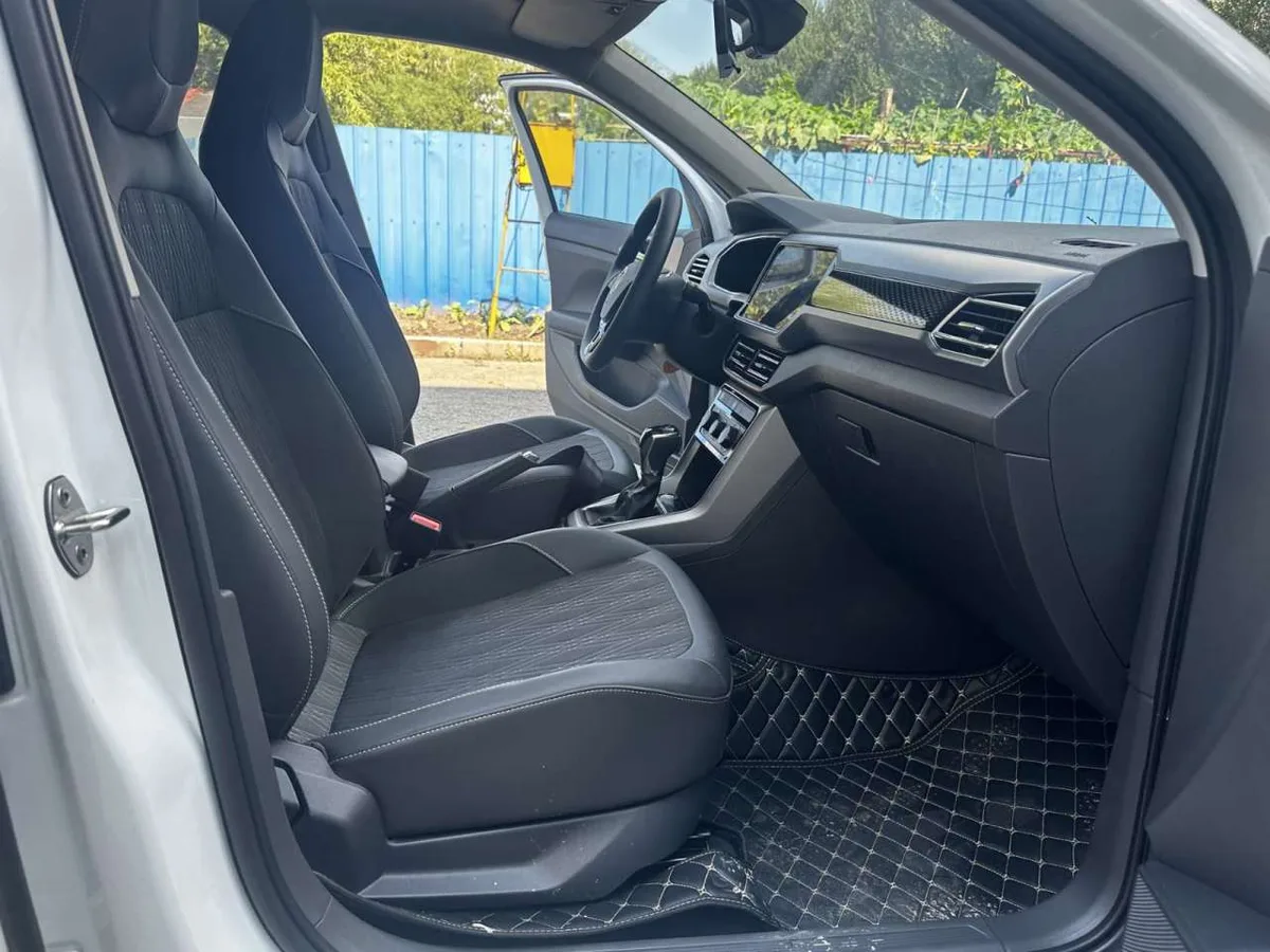 Volkswagen T-Cross 2023 года, снимок 21