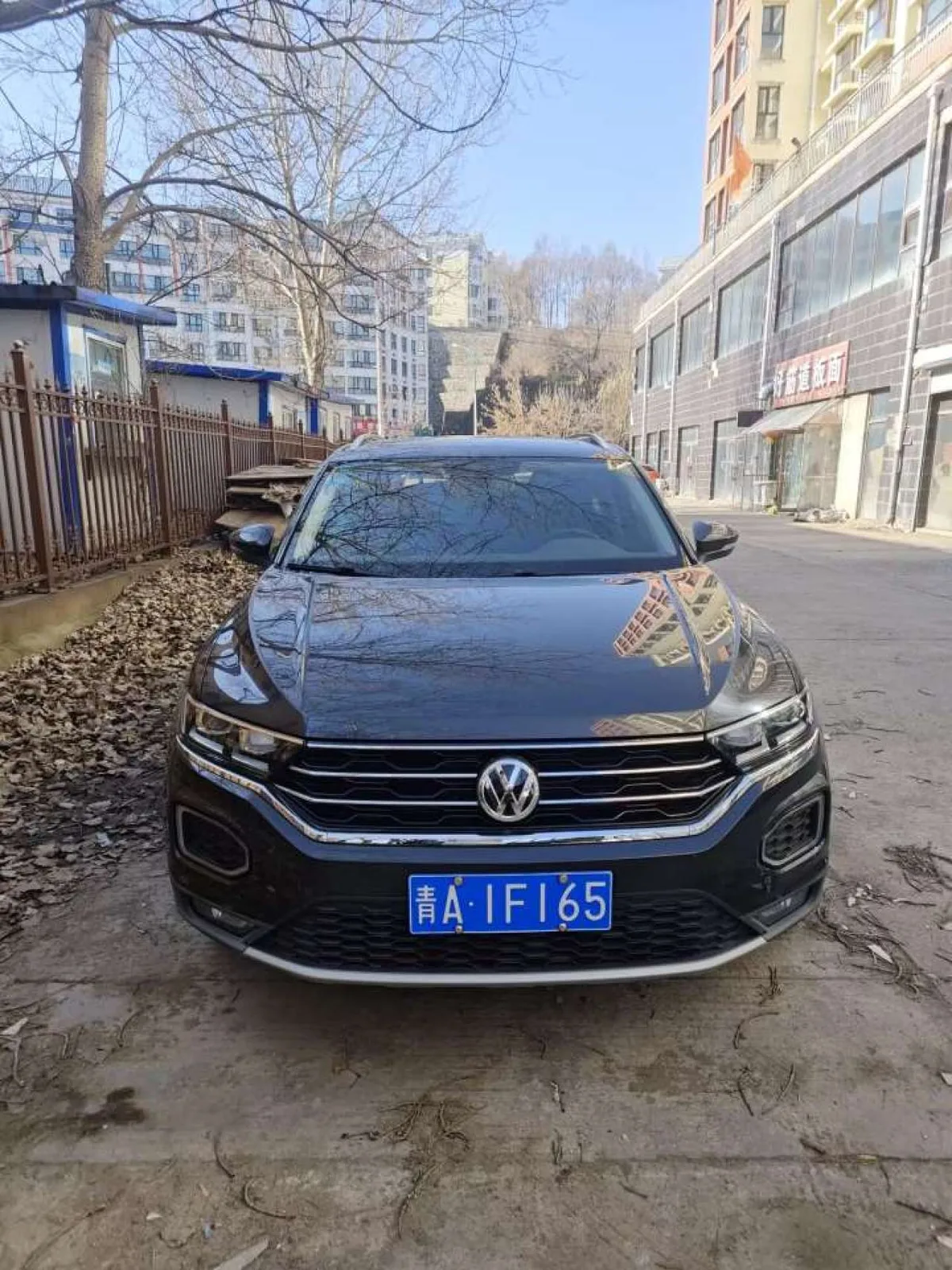Volkswagen T-Roc 2019 года, снимок 3