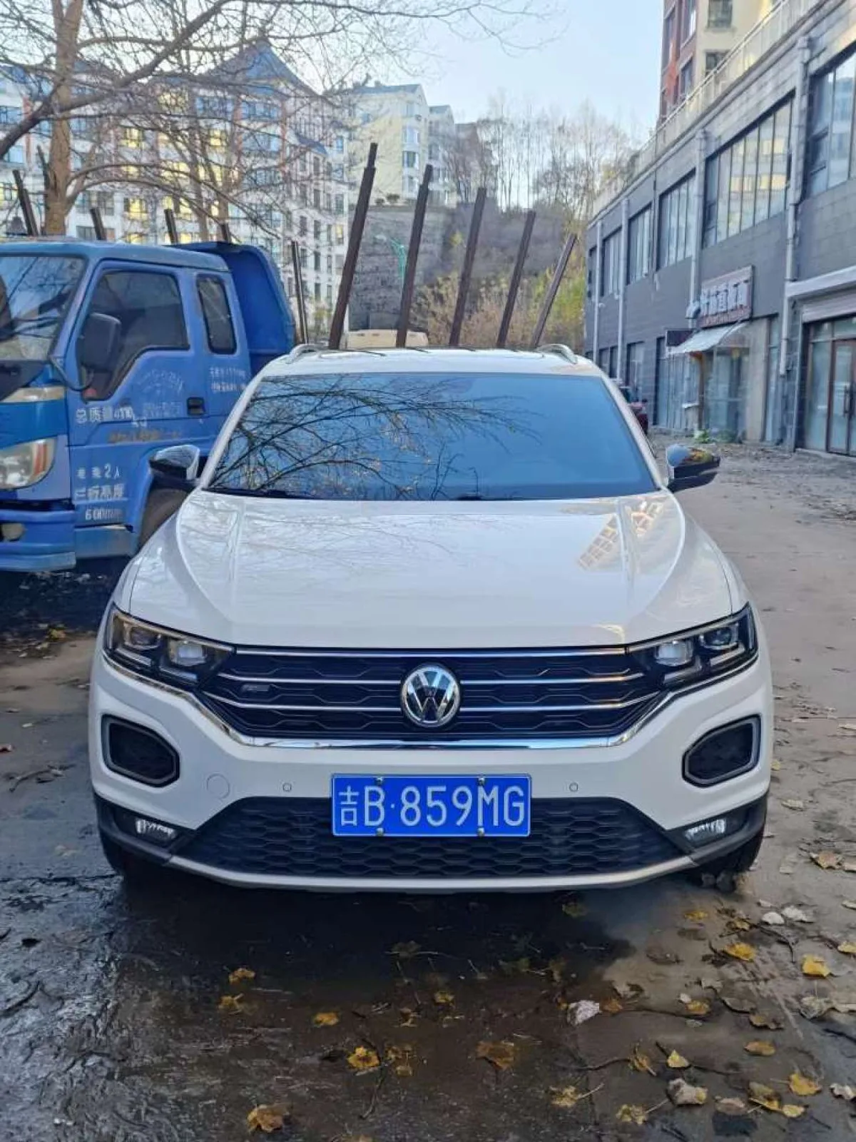 Volkswagen T-Roc 2019 года, снимок 3
