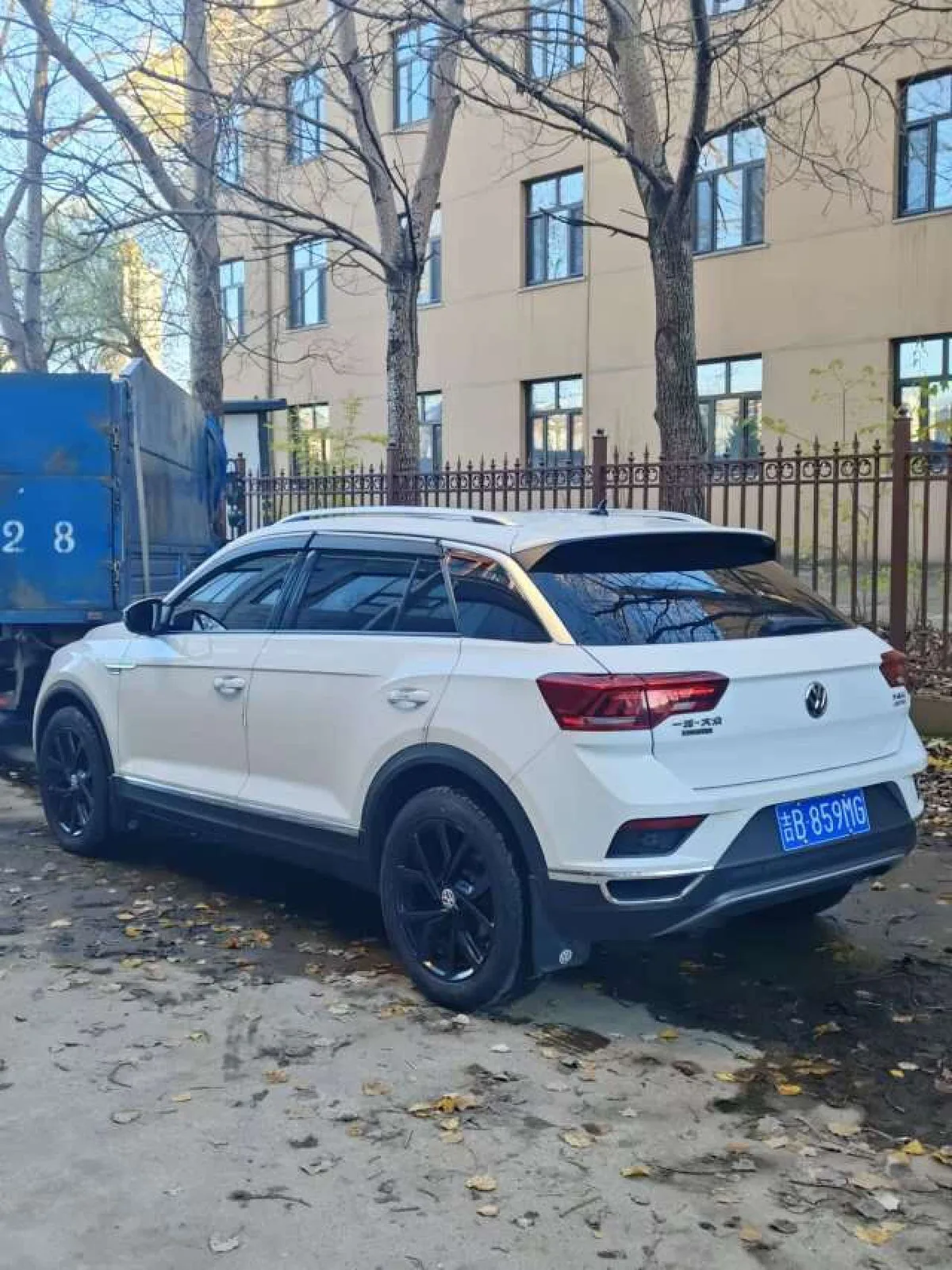Volkswagen T-Roc 2019 года, снимок 5