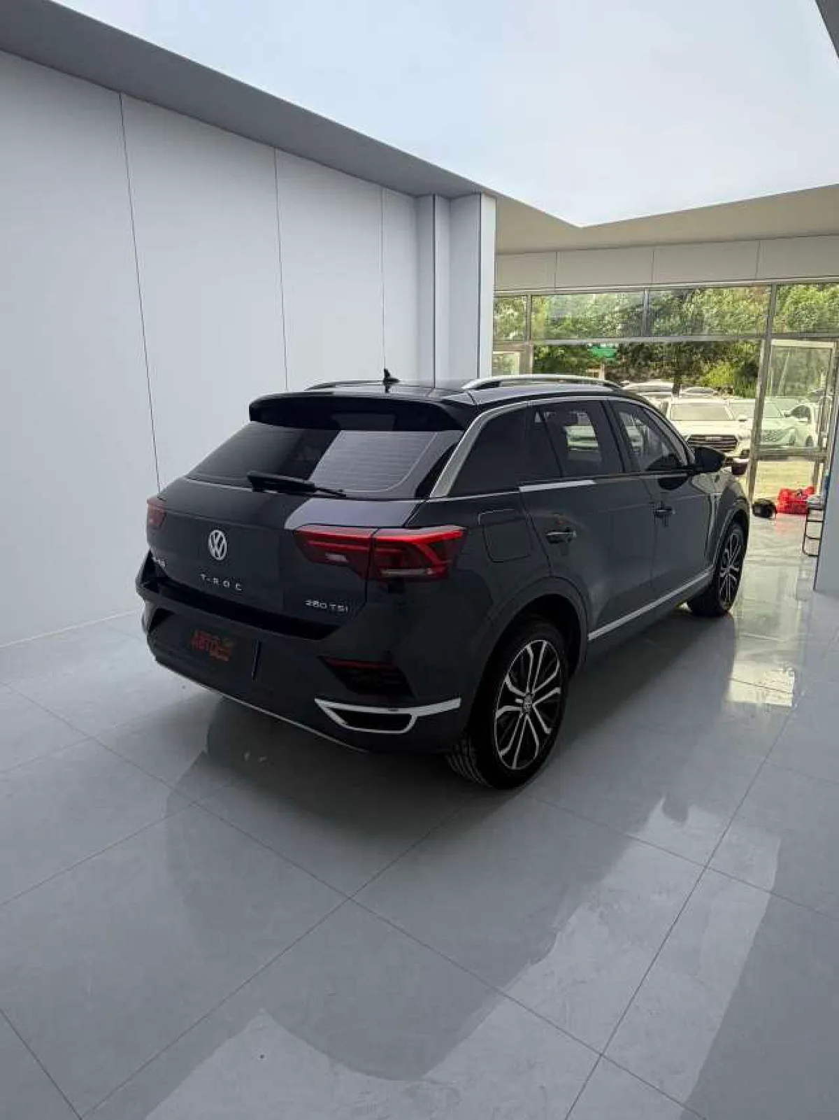 Volkswagen T-Roc 2020 года, снимок 6