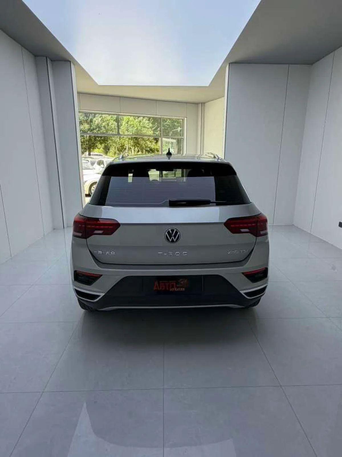 Volkswagen T-Roc 2021 года, снимок 5