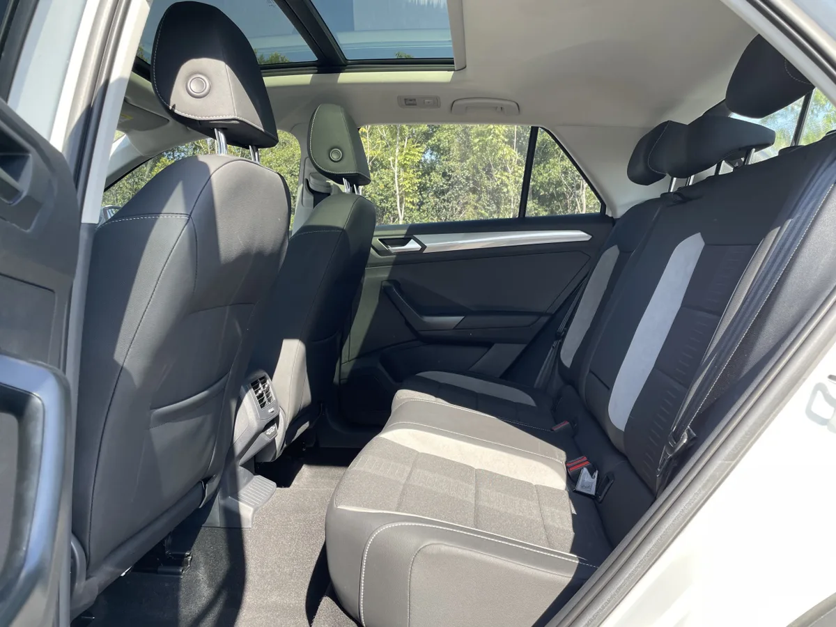 Volkswagen T-Roc 2021 года, снимок 5