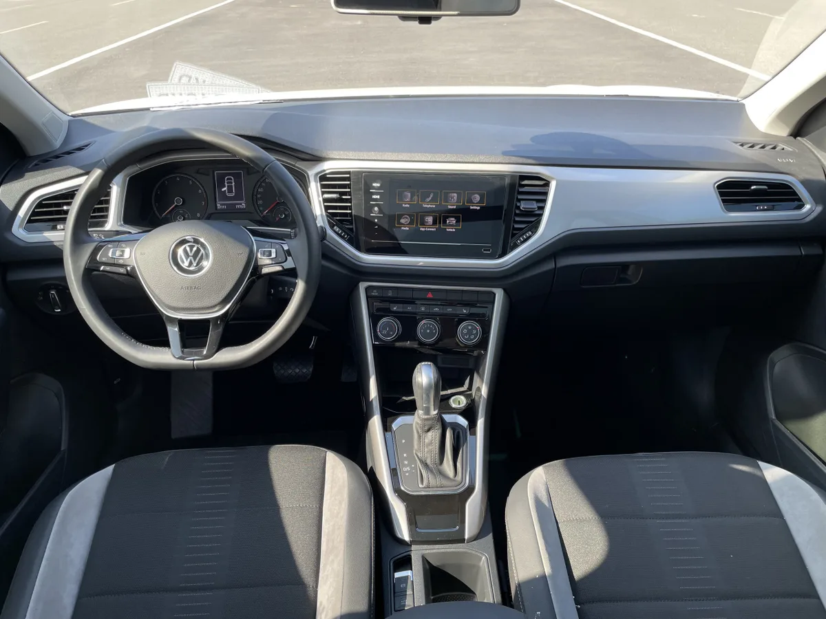 Volkswagen T-Roc 2021 года, снимок 6