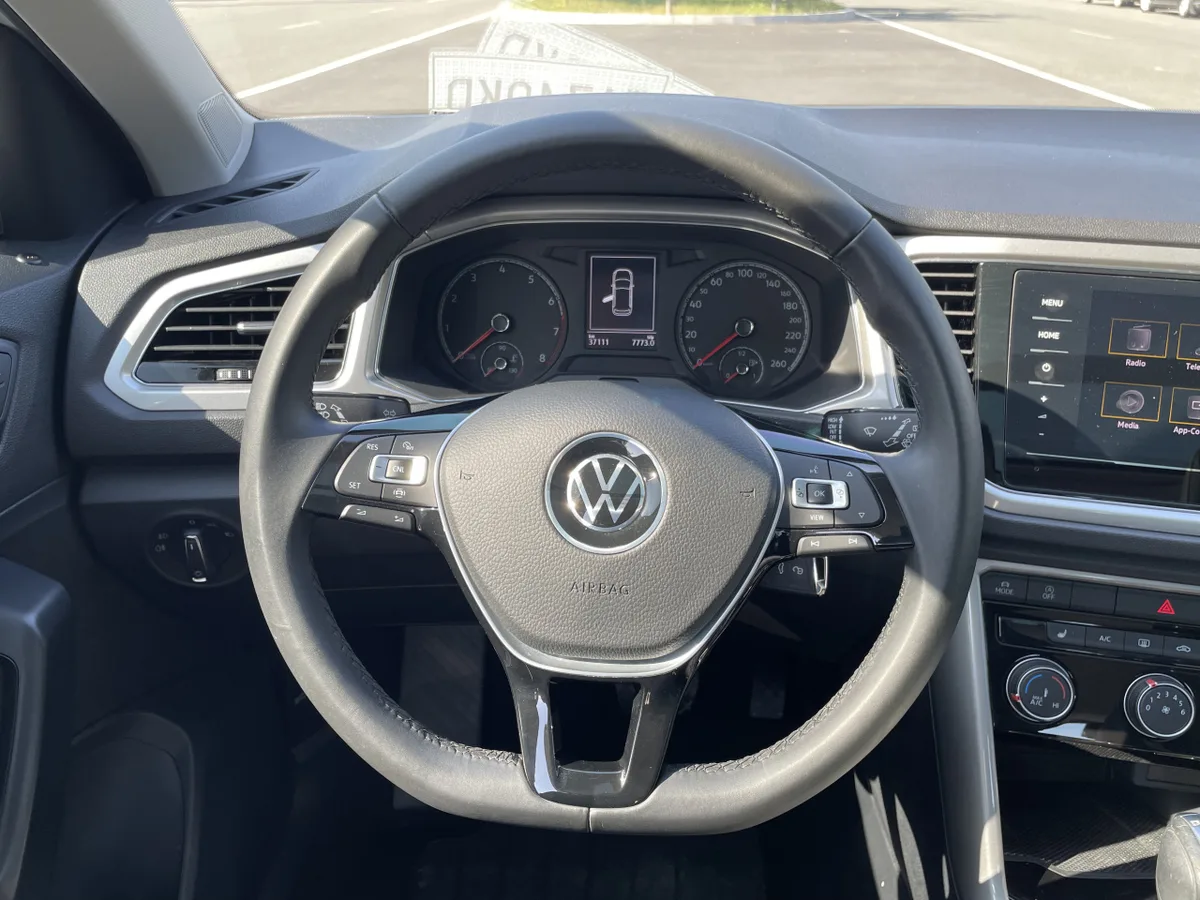 Volkswagen T-Roc 2021 года, снимок 7