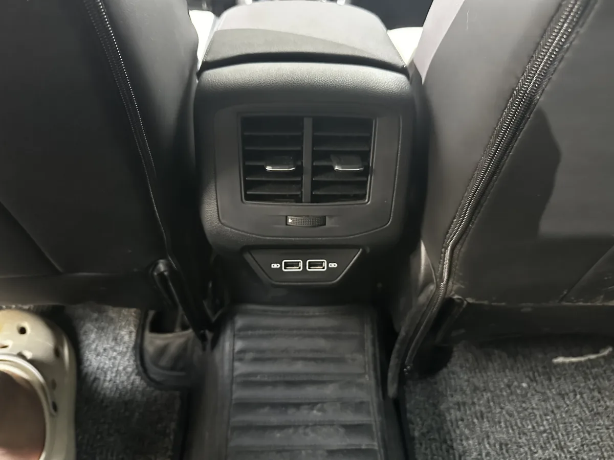 Volkswagen T-Roc 2022 года, снимок 15