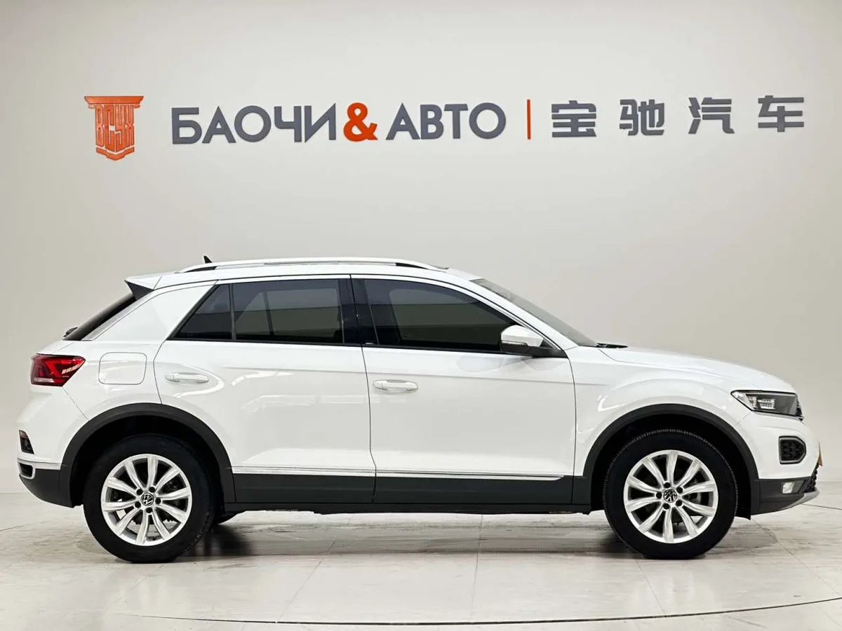 Volkswagen T-Roc 2022 года, снимок 5